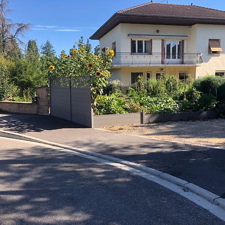 Chambre 2 Dans Un Appartement Bourg-en-Bresse Exterior foto