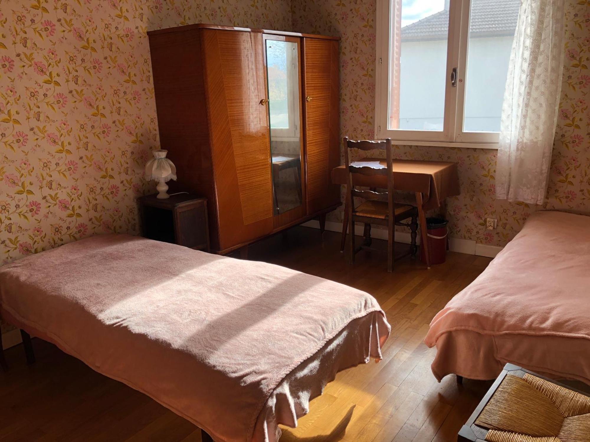 Chambre 2 Dans Un Appartement Bourg-en-Bresse Exterior foto